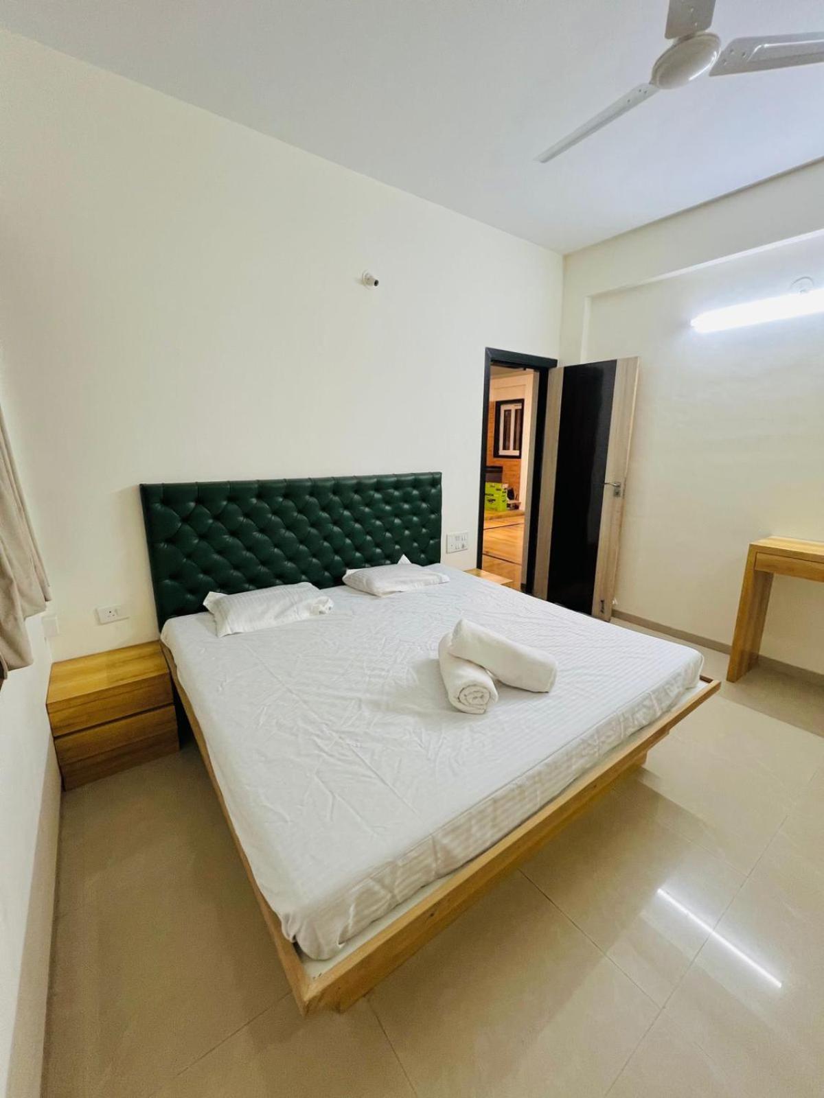 Taj Villa With Free Wifi Лонавала Екстериор снимка