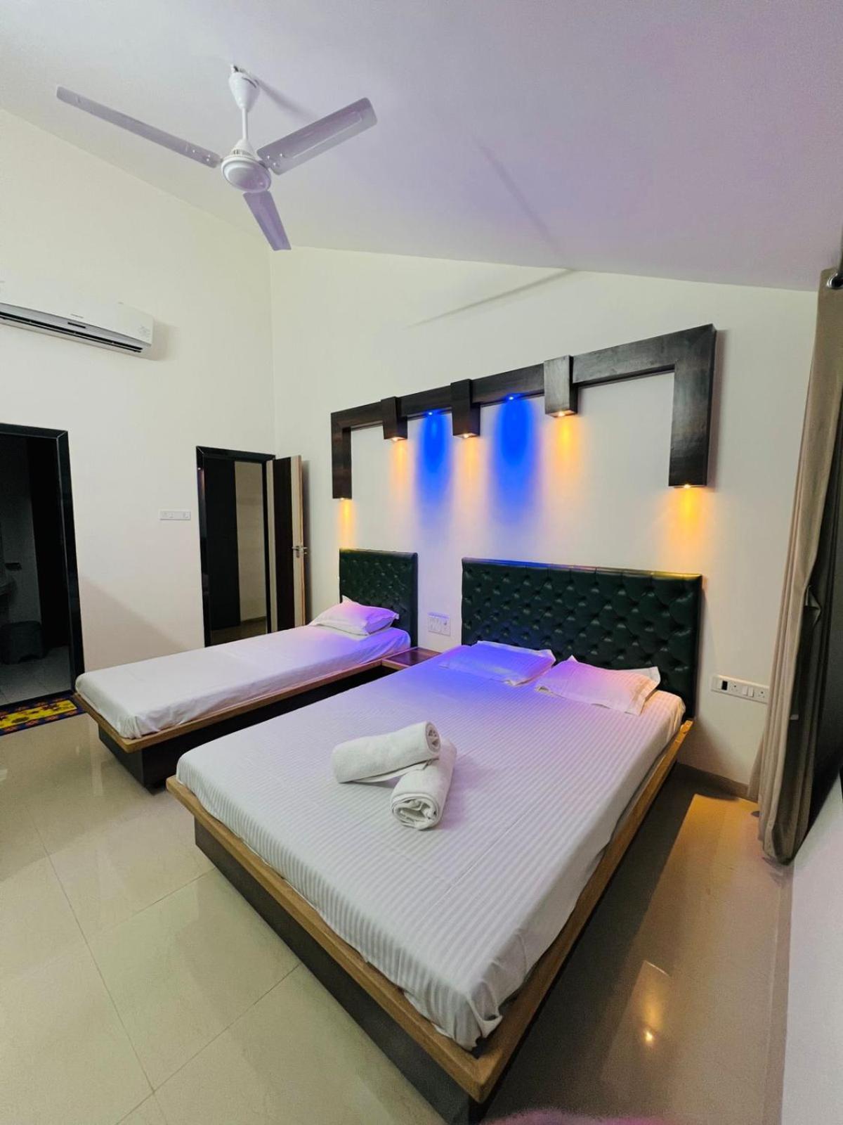 Taj Villa With Free Wifi Лонавала Екстериор снимка