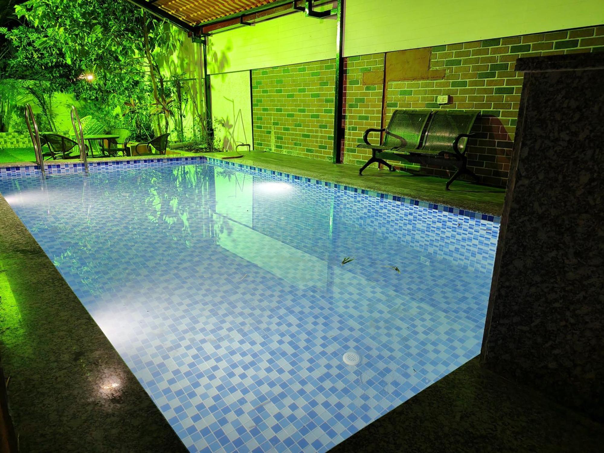 Taj Villa With Free Wifi Лонавала Екстериор снимка